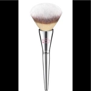 IT Cosmetics All Over Powder Brush #211